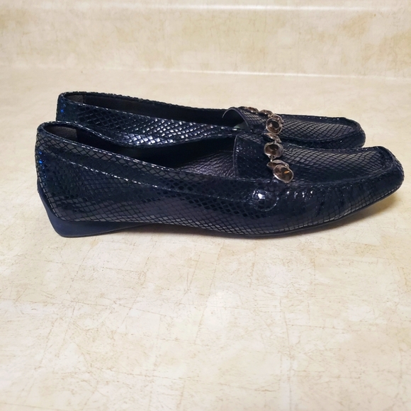 Stuart Weitzman Jewel & Leather Comfort Loafer Flat Python - Picture 13 of 14